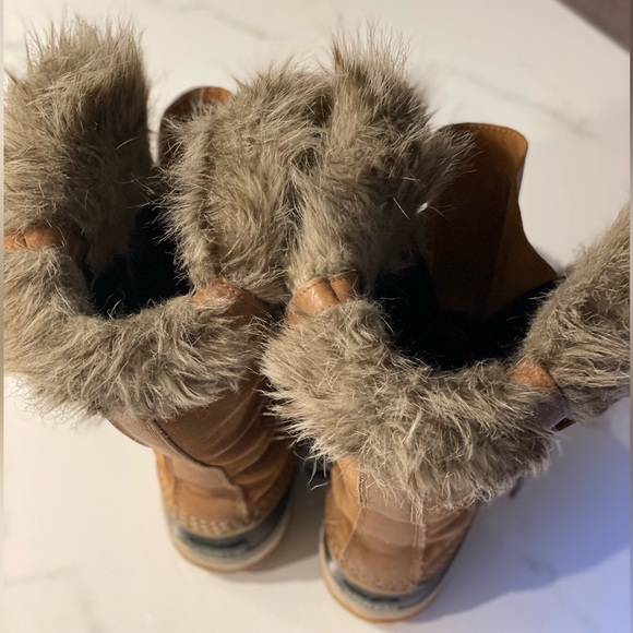 Sorel Joan of Arctic boots suede faux fur - Picture 5 of 6